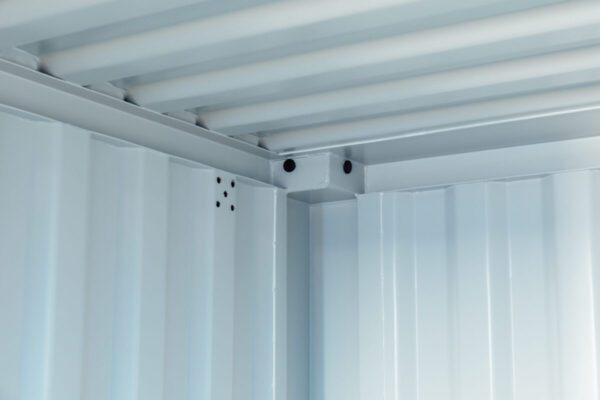 10ft-shipping-container-blue-new-inside-vent-scaled-1-1200x800-1.jpg 10 Fuß Neu Lagercontainer