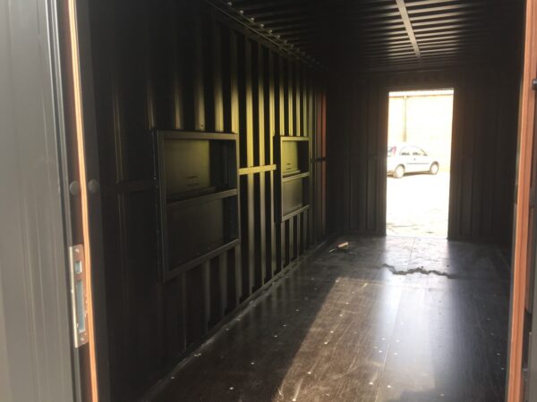 Mobile Container-Bar aus 20ft Side Door Container