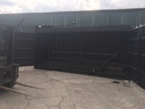 Mobile Container-Bar aus 20ft Side Door Container