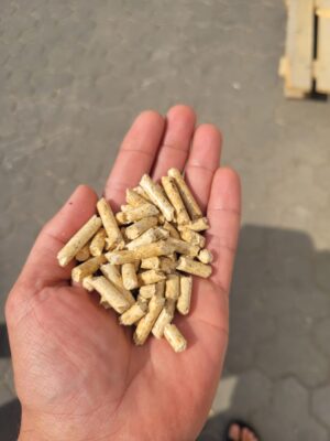 14 Premium Holzpellets 6mm 15kg Sack – 66 Säcke pro Palette