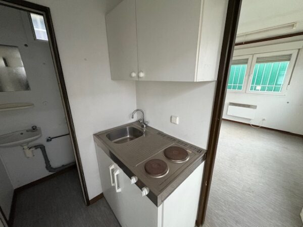 4161979680 Gebrauchter Bürocontainer 8x3 m mit WC, Küchenzeile & Eingang